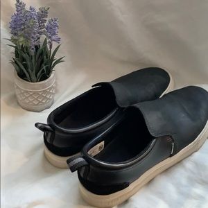 Tom’s Trvl Lite size 8 shoes